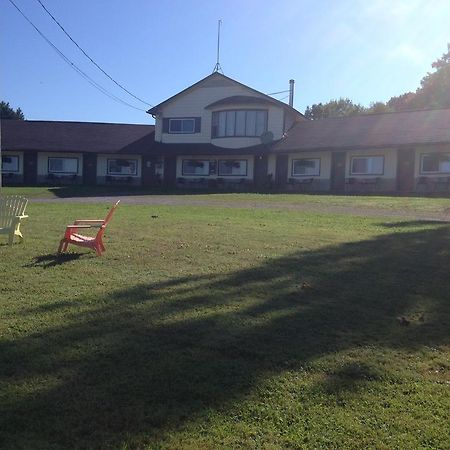 Lakeview Motel Jemseg Экстерьер фото