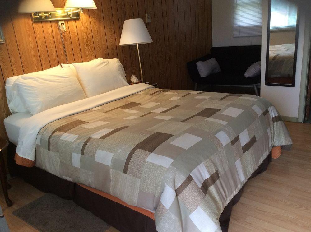 Lakeview Motel Jemseg Экстерьер фото